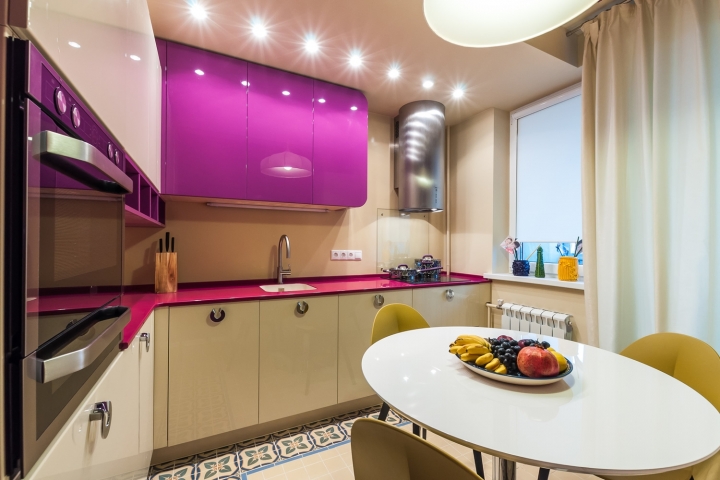 Дизайн потолка маленькой кухни с применением гипсокартона
